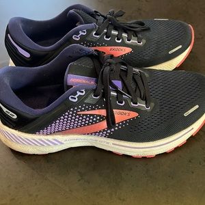 Brooks Women’s Tennis Shoes